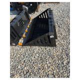 GIYI GY-RB66 Skid Steer Rock Bucket Attachment