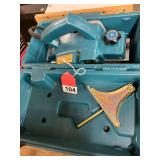 Makita 3 inch portable planer with guide and case