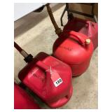 5 plastic gas cans