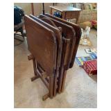 Set a four wooden TV trays with stand