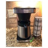 Oxo coffee pot, and mug set