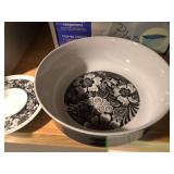 Large lot of Royal Prestige Montego dinnerware
