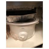 Rival crockpot, and small slow cooker