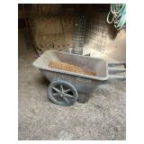 Rubbermaid cart
