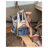 Miscellaneous hand tools, watering cans & garden hoses