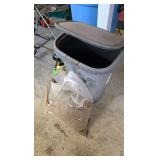 Pump Sprayers with Trashcan