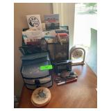Miscellaneous office contents with clocks, small organizer
