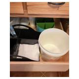 Miscellaneous storage containers & bucket