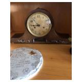 19”  Mantle clock and decor