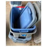 4 Totes w/lids