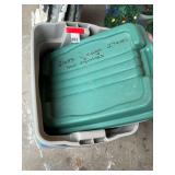 4 Totes w/lids