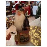 13 inch Wizard in ornate robe