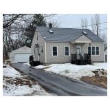 Real Estate Foreclosure Auction 25-50 3BR Cape Home - Garage - .25+/- Acres 