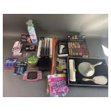 Nikon Coolpix L22, Vanity Set, & More