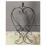 Metal Heart Standing Plant Holder