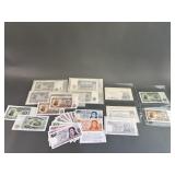Vintage Argentina & 1951 Bulgaria Bank Notes