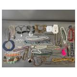 Vintage & New Costume Jewelry Necklaces Vintage & New Costume Jewelry Necklaces