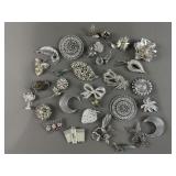 Silver Tone Costume Jewelry Broaches Silver Tone Costume Jewelry Broaches