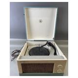 The Voice Of Music 1260 Turntable w/ Speakers