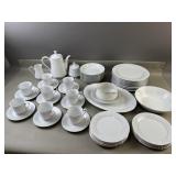 Crown among Fine China Porcelain Set