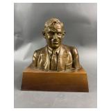 1935 EN Kellogg Statuary/Busy