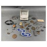 Vintage Menï¿½s Jewelry, Pins, Keychains & More