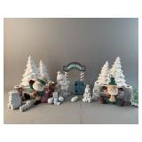 VTG Ceramic Christmas Figurines