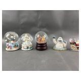 Rudolph Enesco Snowglobes, Bumble In The Water