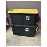 Sterilite 40 Gallon Wheeled Industrial Totes