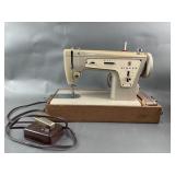 Singer Model 237 Fashion Mate Sewing Machine