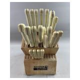 Six Star Cutlery Knives in Countertop Block