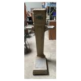 Vtg Coin Operated Scale