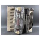 Vintage United Artist Accordion w/Case