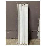 Fluorescent Light Fixture