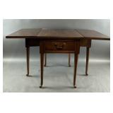 Thomasville Wood Dropleaf Side table