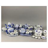 Miniature Chinese Tea Sets