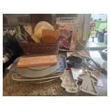 Assorted Kitchen Items