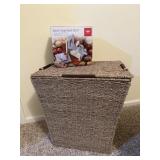 Spiral Vegetable Slicer & Rattan Laundry Hamper