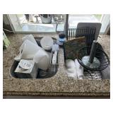 Assorted Kitchen Items