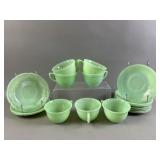 Vtg Emerald Green Teacups & Plates