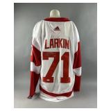 Signed Dylan Larkin Detroit Red Wings Jersey