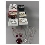 Vintage Jewelry Sets, Chains With Pendants & More