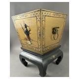 Chinese Chinoiserie Black/Gold Lacquer Cachepot