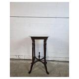 Vintage Marbel Victorian-style Pedestal Side Table