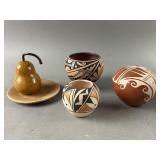 Polychrome Seed Pod/Pottery G. Sandria/B. Ramirez
