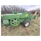 JOHN DEERE 336 SQUARE BALER