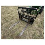BOBCAT SKID STEER PALLET FORKS
