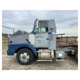 1993 VOLVO GM SEMI TRUCK