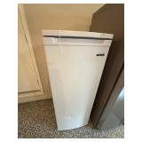 SMALL DEEP FREEZE