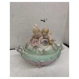 Moreland Lidded Dish, Some Chips s